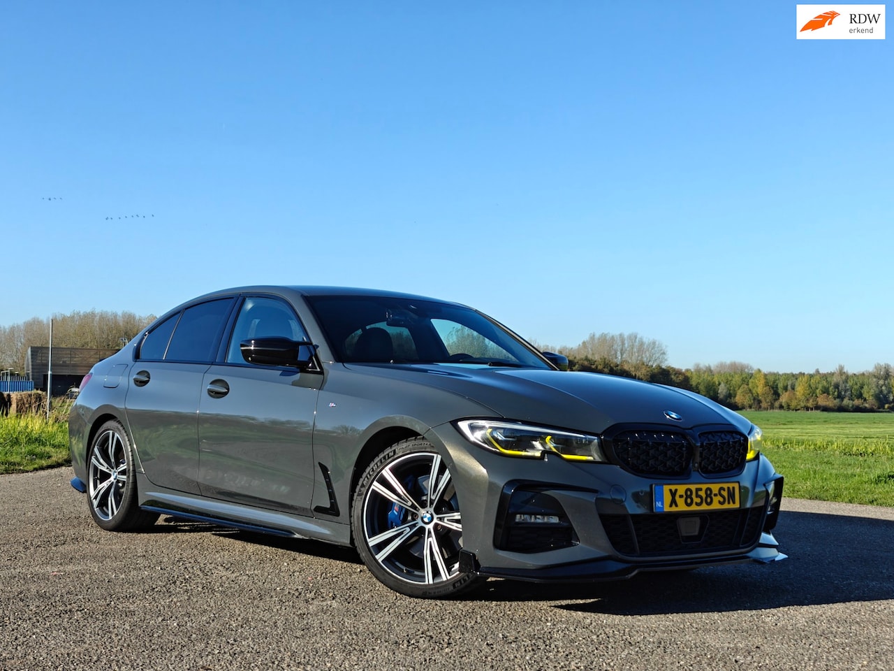 BMW 3-serie - 330i High Executive M-sport Full Option! - AutoWereld.nl