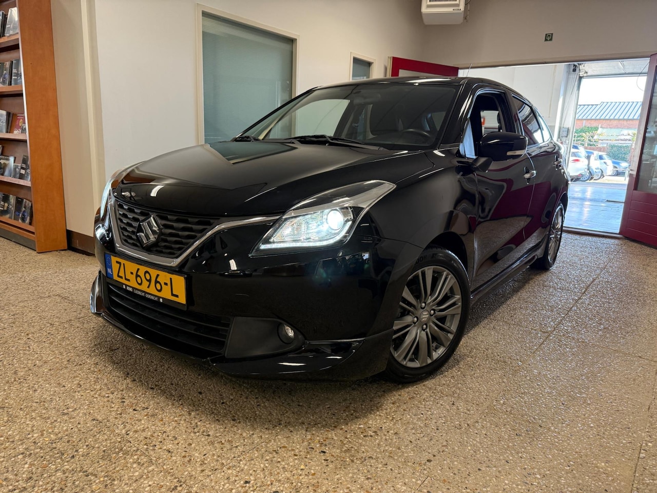 Suzuki Baleno - 1.2 Smart Hybrid High Executive | Navi | Carplay - AutoWereld.nl