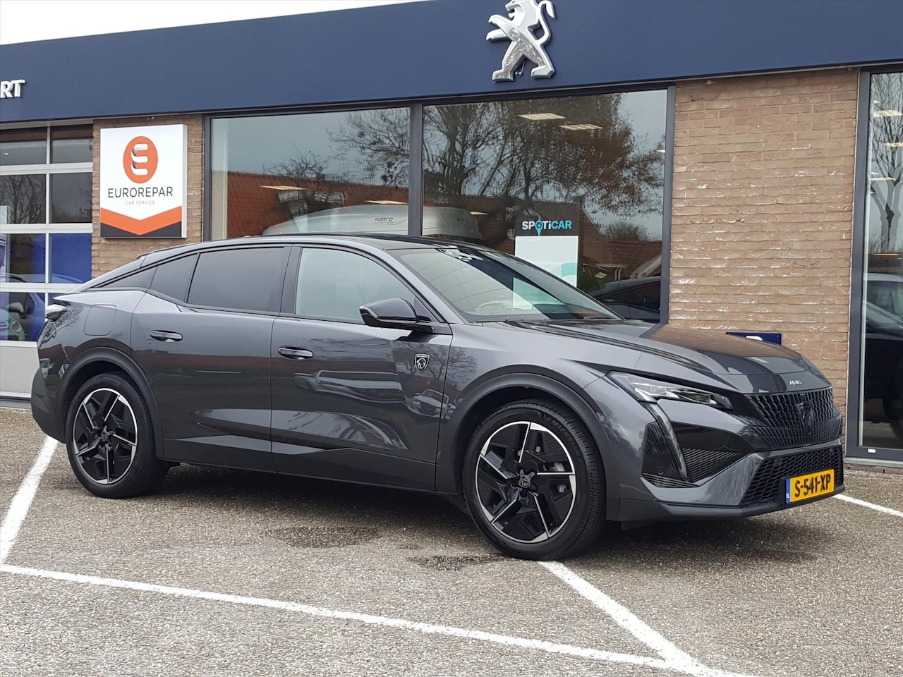 Peugeot 408 - 1.2 PureTech 130PK EAT8 GT | AppleCarplay & AndroidAuto | Cruise & Climate Control | Camer - AutoWereld.nl