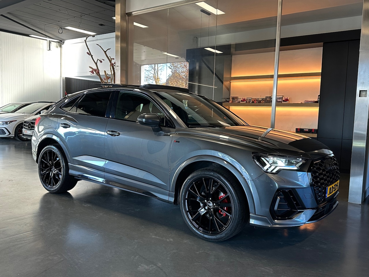 Audi Q3 Sportback - 35 TFSI 3x S line Pano Elec.Stoel Camera Garantie - AutoWereld.nl