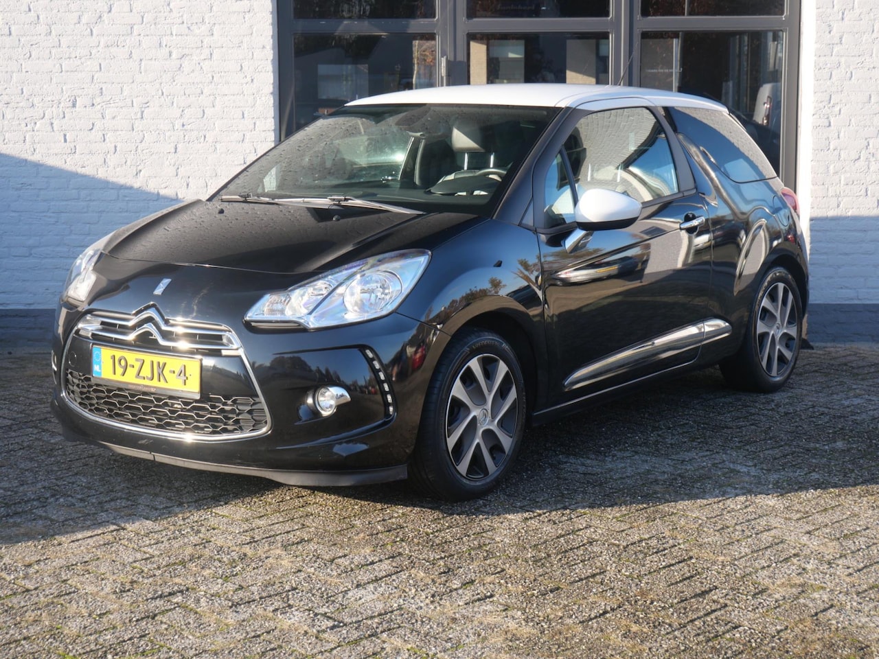 Citroën DS3 - 1.2 VTi Business 158.000km !!! Ecc Leder Navi - AutoWereld.nl