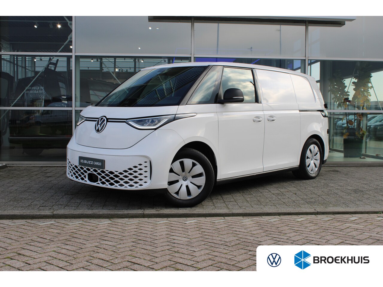 Volkswagen ID. Buzz Cargo - 77 kWh 204 pk Dubbele Schuifdeur | Trekhaak | Carbolt Systeem | Bijrijdersbank | PDC | Ada - AutoWereld.nl