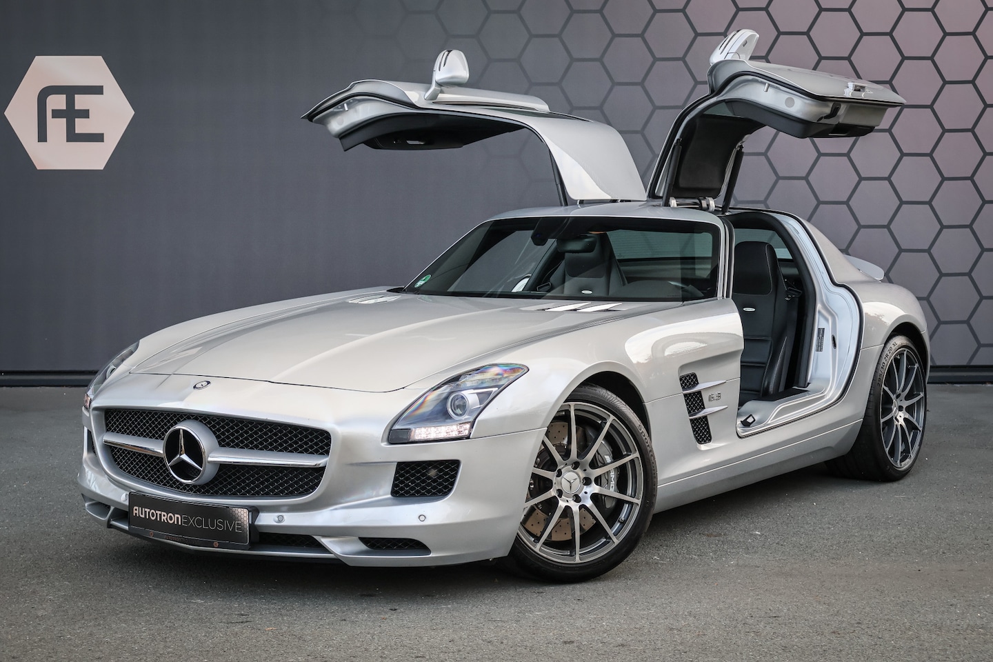 Mercedes-Benz SLS Coupé - 6.3 AMG | STOELVERWARMING | ACHTERUITRIJCAMERA | PPF | ELEKTRISCHE STOELEN | - AutoWereld.nl