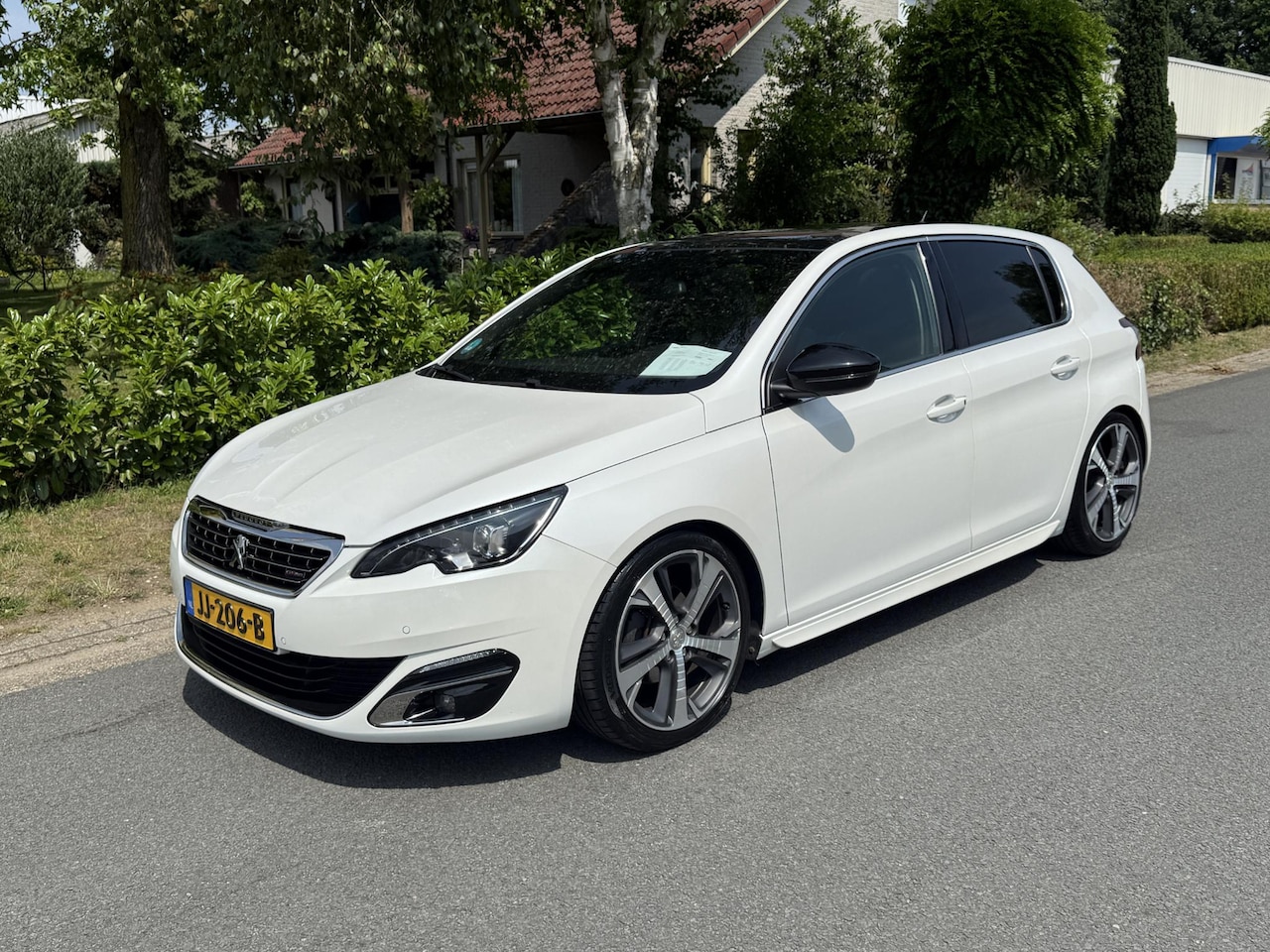 Peugeot 308 - 1.2 130PK GT-line•Pano•Trekhaak - AutoWereld.nl