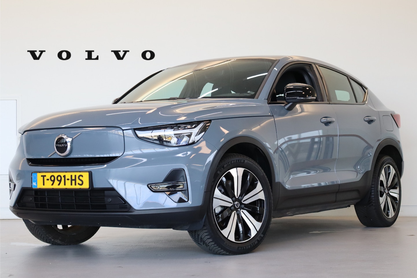 Volvo C40 - single motor Core 69kWh | Warmtepomp | Stuur-/stoelverw. | Camera | 19" All season - AutoWereld.nl