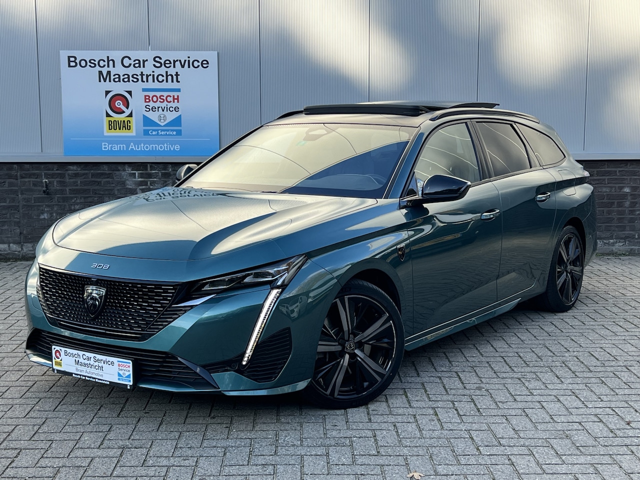 Peugeot 308 - 1.6 HYbrid 180 GT Pack | Matrix | Pano | Nappa Leer | Massage | Keyless | Adaptive CC | - AutoWereld.nl