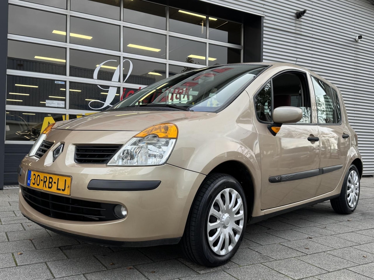 Renault Modus - 1.2-16V Privilège Luxe - Airco I Comfort pakket I Nieuwe APK 11-2026 - AutoWereld.nl