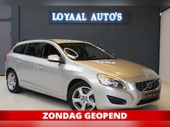 Volvo V60 - 1.6 T4 Summum | AUT | CRUISE | AIRCO | XENON | STOELVERW. | APK