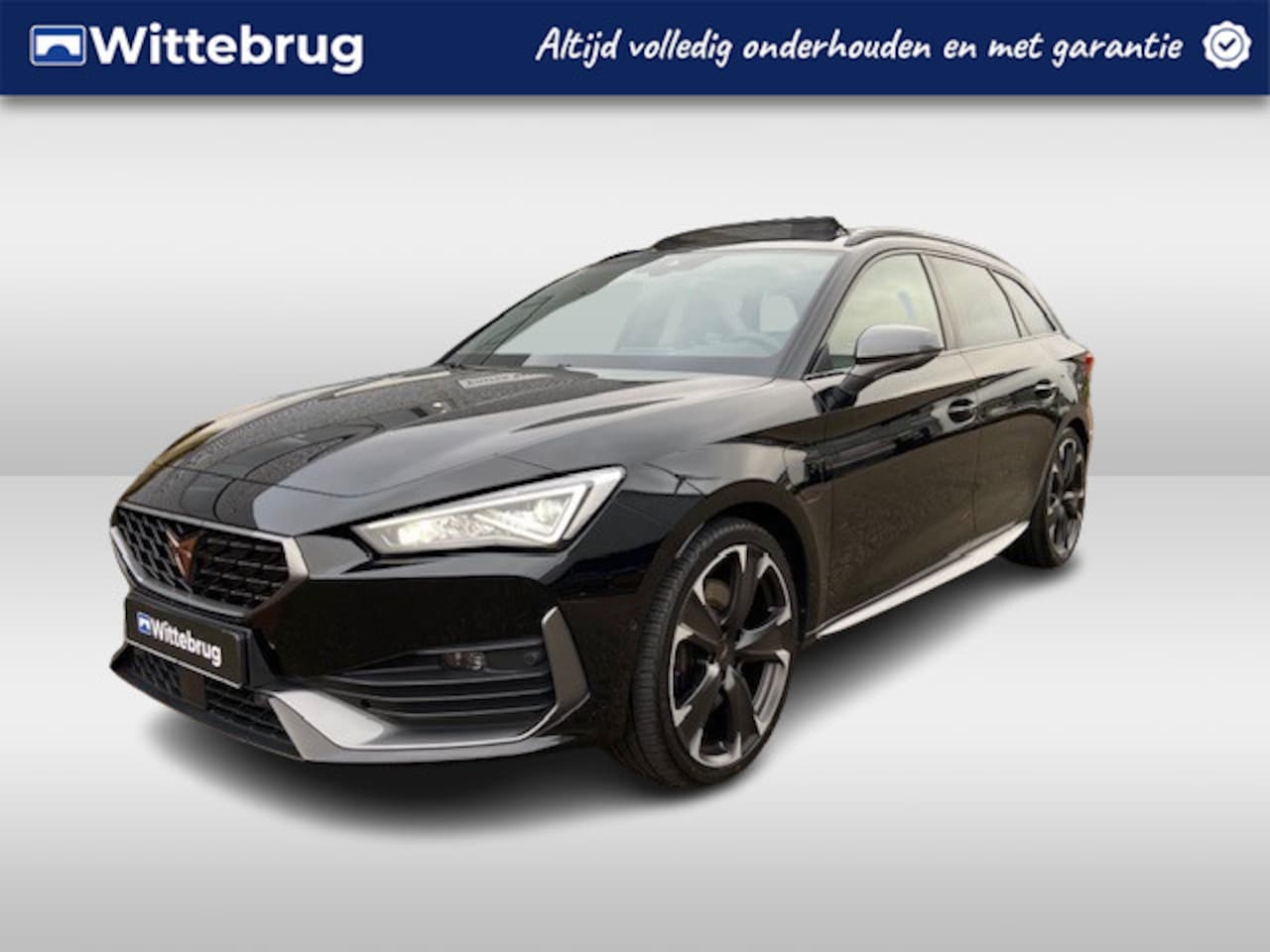 CUPRA Leon Sportstourer - 1.4 e-Hybrid VZ Black Edition / PANODAK / LEDER / CAMERA / 19"LMV / NAVI / APP.Connect - AutoWereld.nl