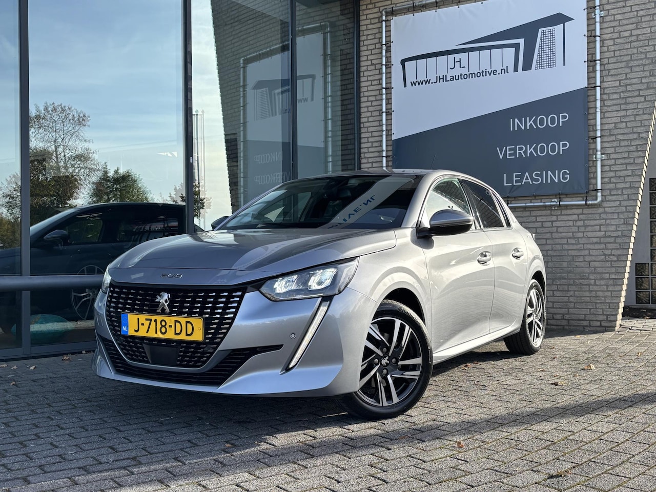 Peugeot 208 - 1.2 PureTech*AUTOM.*ACC*CARPLAY*ECC*CAM*LED* - AutoWereld.nl