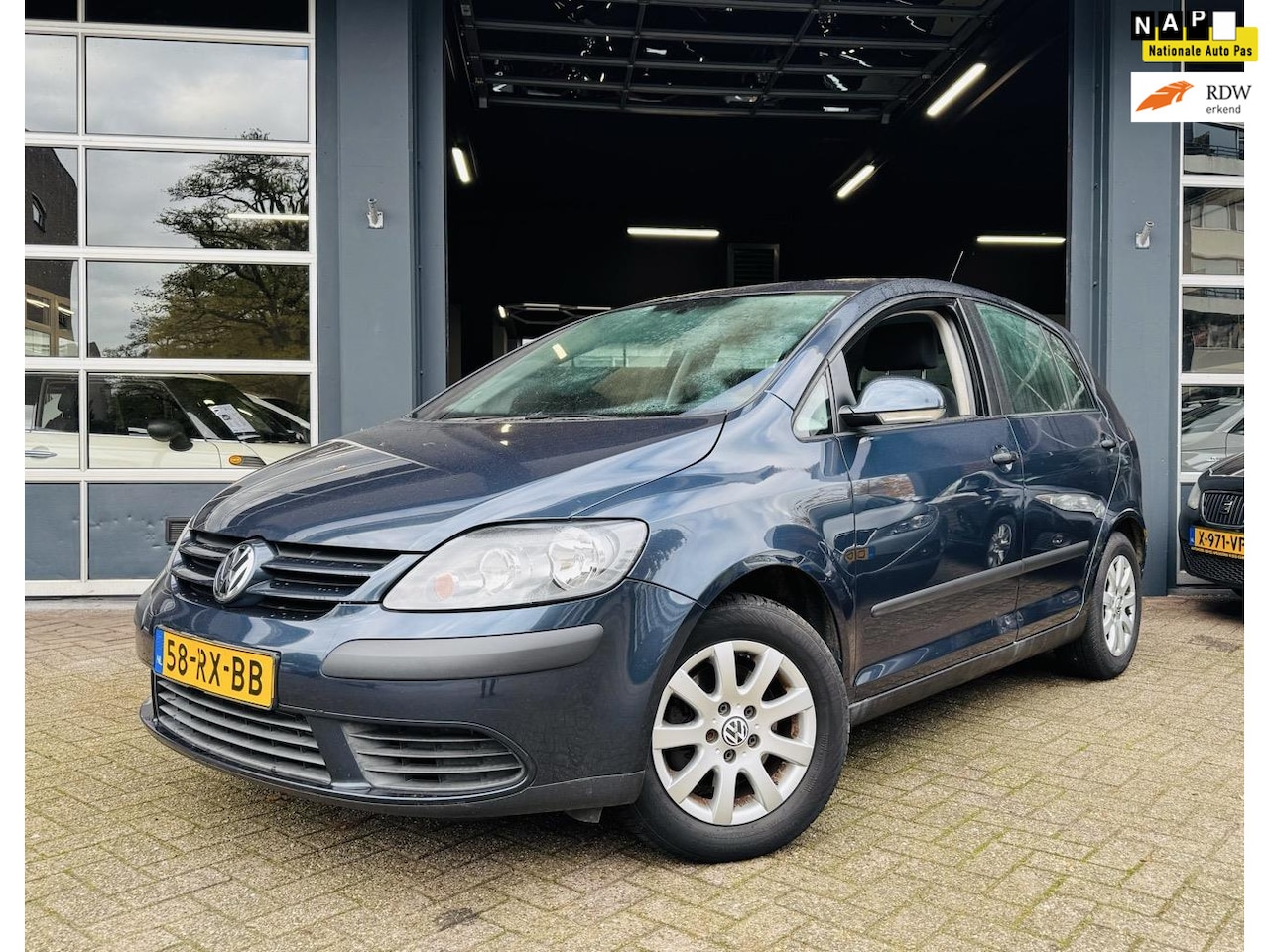 Volkswagen Golf Plus - 1.6 FSI Comfortline 1.6 FSI Comfortline - AutoWereld.nl