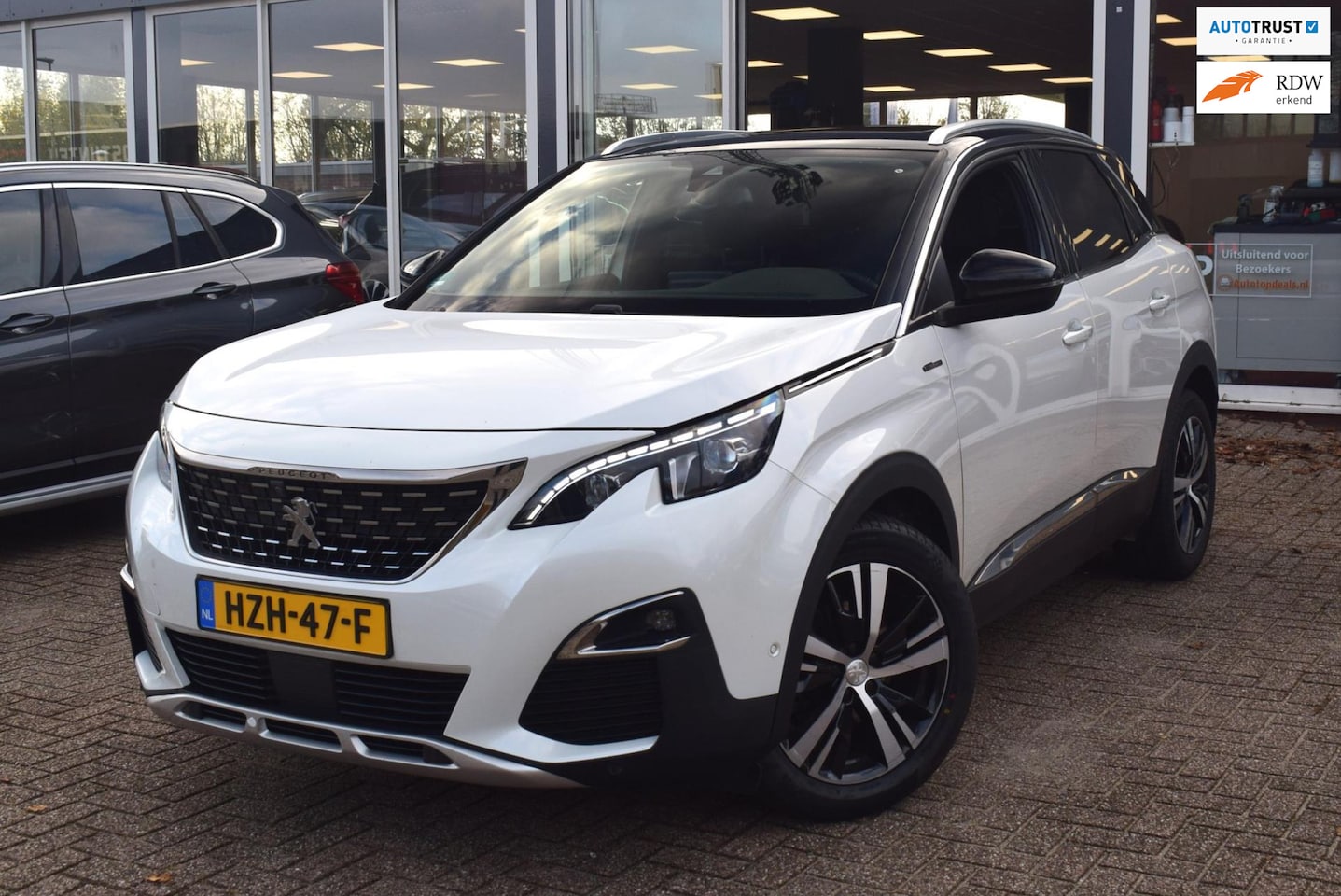 Peugeot 3008 - 1.6 e-THP GT LINE.| PANORAMADAK | NAVIGATIE | CLIMATE CONTROL |PARKEERSENSOREN & CAMERA|CR - AutoWereld.nl