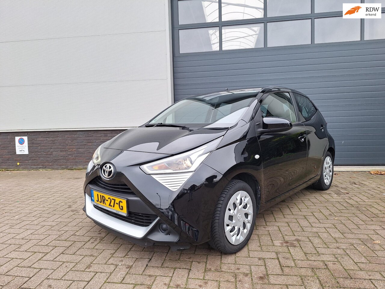 Toyota Aygo - | 1.0 VVT-i x-joy | Zeer lage kilometerstand | Bluetooth | Airco | Automaat | - AutoWereld.nl