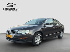 Volkswagen Passat - 1.9 TDI Bluemotion Business | Navi | Clima | PDC |