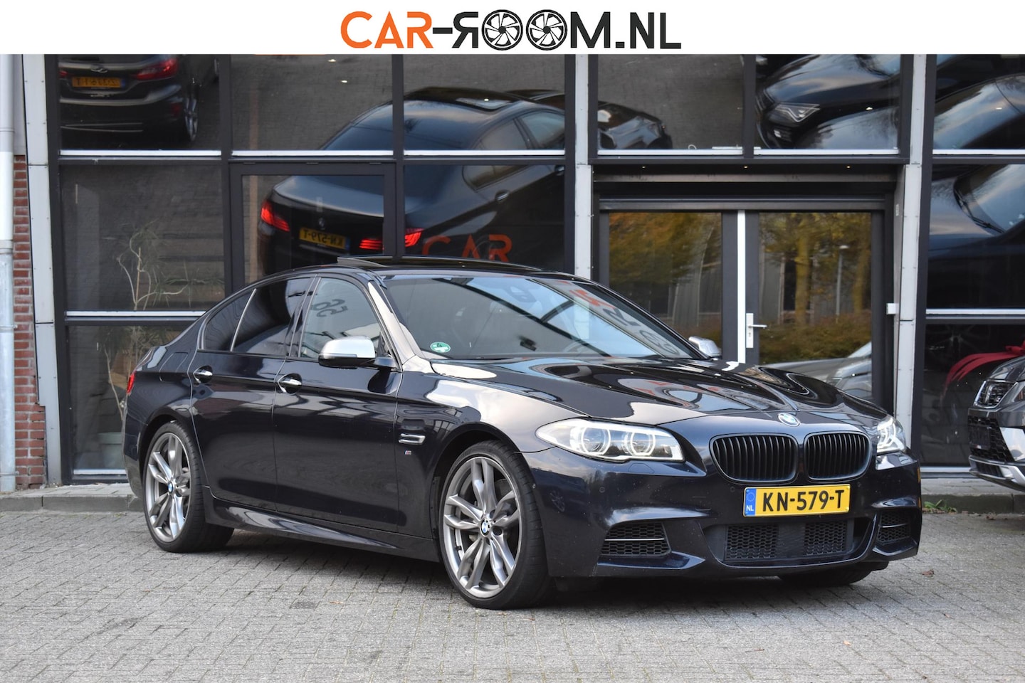 BMW 5-serie - M550xd Pano HUD Keyless Lane H&K 360C Softclose - AutoWereld.nl