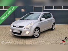 Hyundai i20 - 1.2i DynamicVersion AIRCO DEALERONDERHOUDEN 1 EIGENAAR
