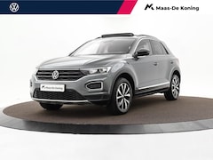 Volkswagen T-Roc - 1.5 TSI 150pk DSG Sport Business R · Panoramadak · Camera · Afneembare Trekhaak · Stoelver