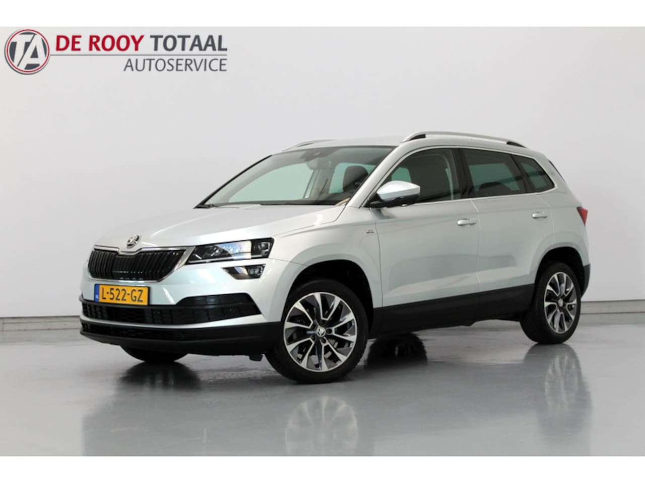 Skoda Karoq - 1.0 TSI Business Edition 1.0 TSI Business Edition 116PK, CARPLAY | DIGITAAL COCKPIT | STOEL/STOEL/BANK VERWAMRING - AutoWereld.nl