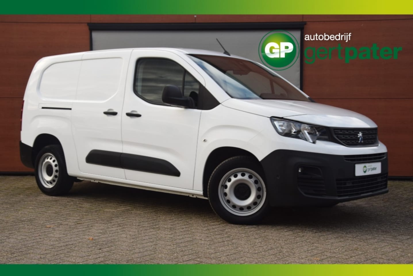 Peugeot Partner - 1.5 BlueHDI Premium Long L2 PDC/Trekhaak/Stoelverwarming - AutoWereld.nl