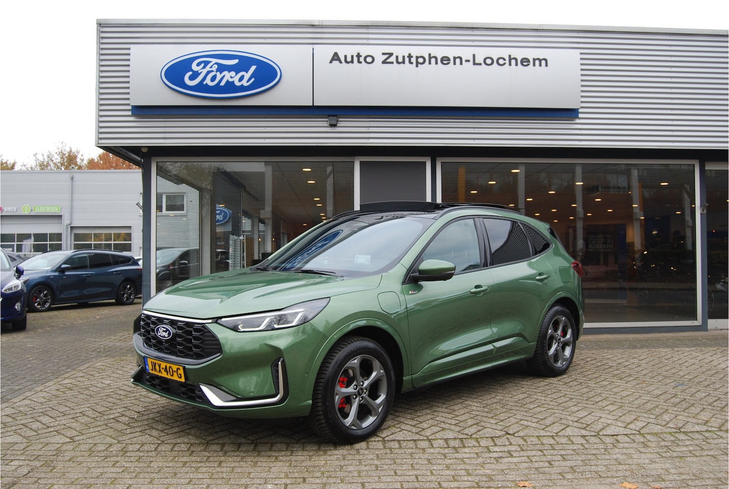 Ford Kuga - 2.5 PHEV 243PK ST-Line X | PANORAMADAK | TREKHAAK | LED MATRIX | STOEL- STUUR VERWARMING - AutoWereld.nl