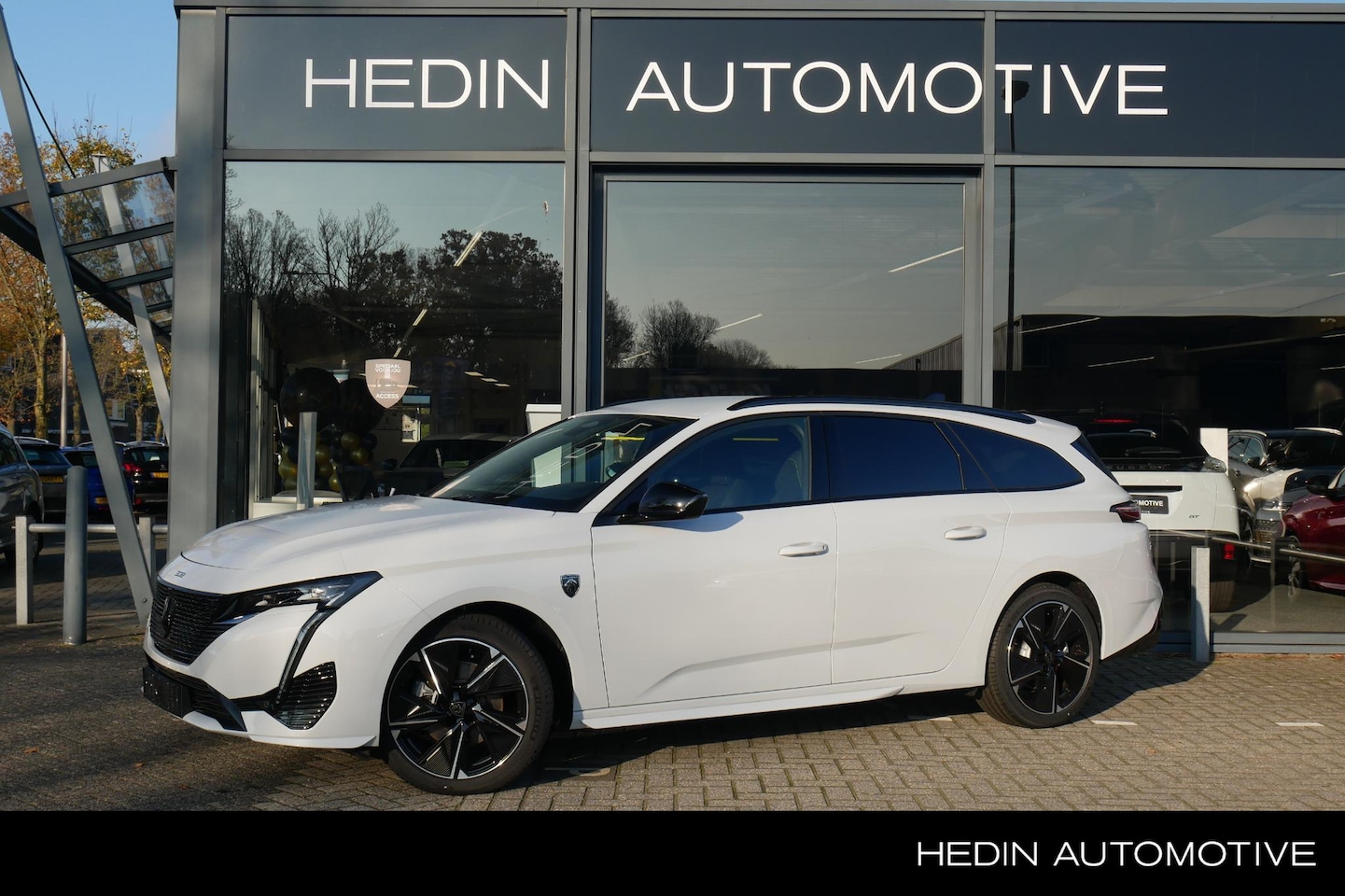 Peugeot e-308 SW - GT Avantage EV 54 kWh | 360 graden vision | Apple Carplay | Climate Control | 18'' Lichtme - AutoWereld.nl