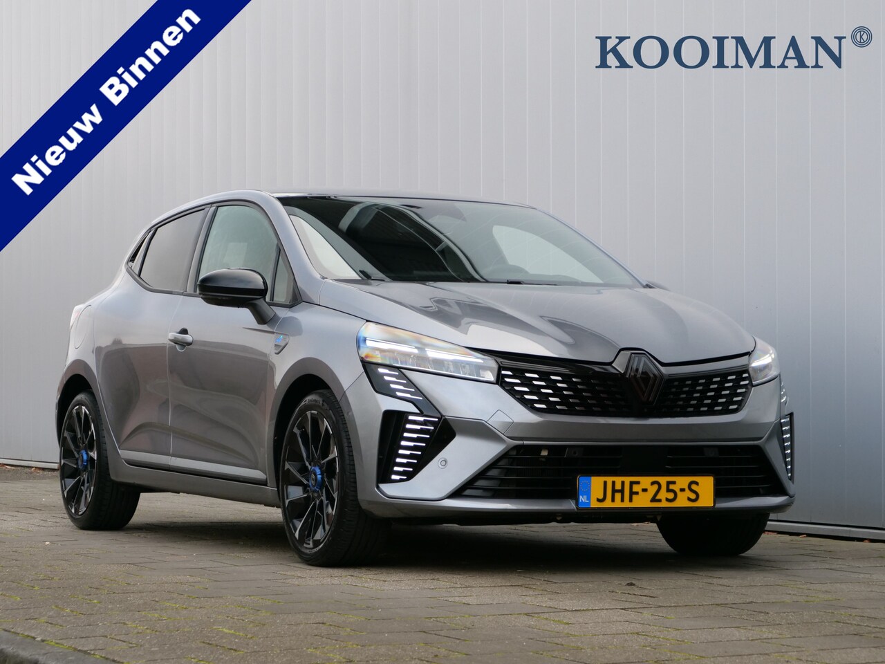 Renault Clio - 1.6 E-Tech Full Hybrid 145 Pk esprit Alpine Automaat Navi / DAB / Apple Carplay / Camera - AutoWereld.nl