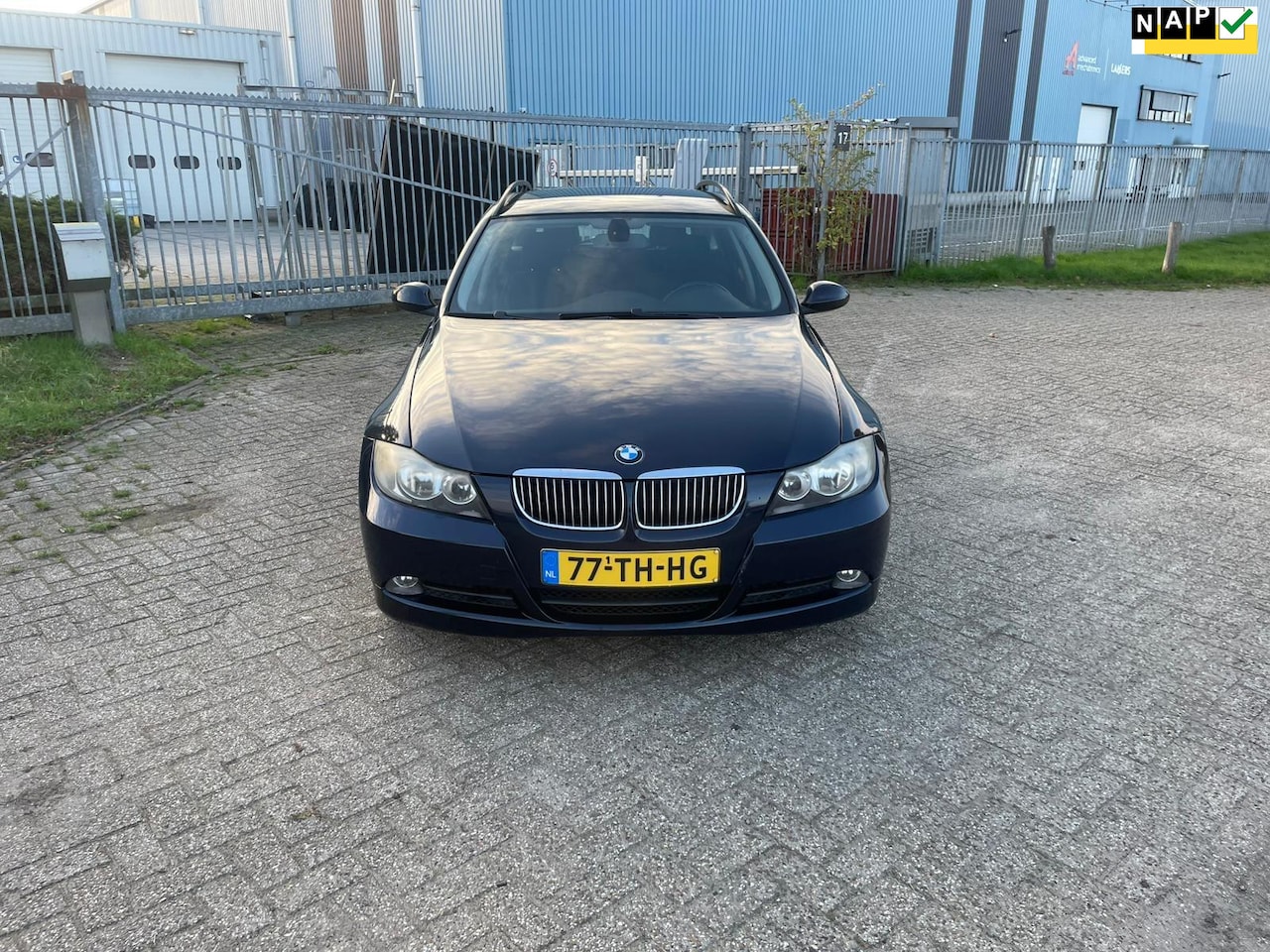 BMW 3-serie Touring - 325i Business Line 325i Business Line - AutoWereld.nl