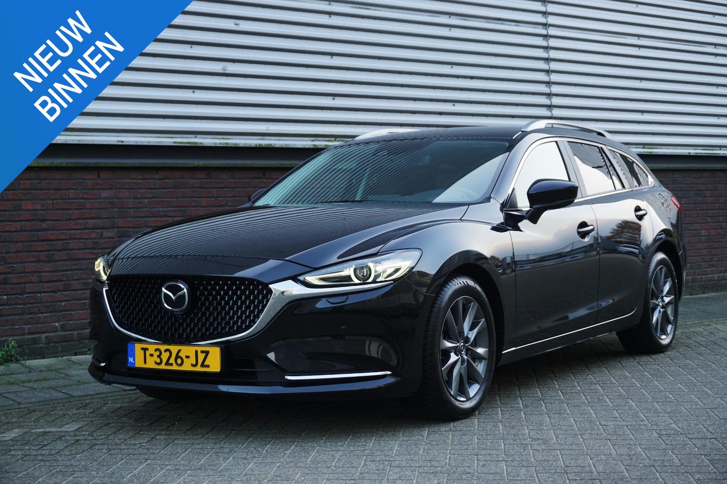 Mazda 6 Sportbreak - 2.0 SkyActiv-G 165 Zwart metallic/Trekhaak/Head-Up /Nederlandse auto. - AutoWereld.nl