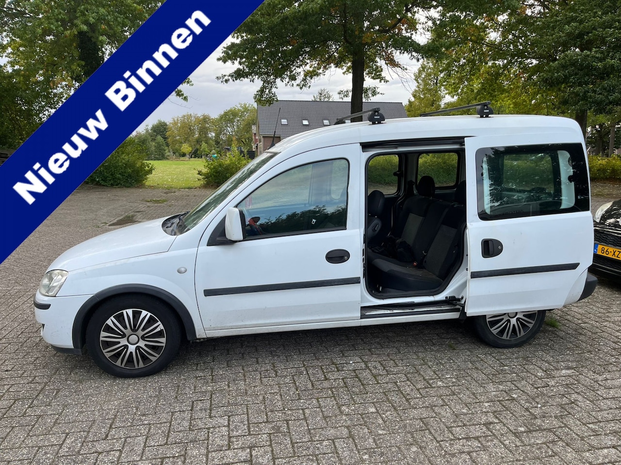 Opel Tour - 1.3 CDTI Tour Apk 04-2026 Auto start niet !! - AutoWereld.nl