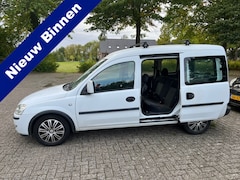 Opel Tour - 1.3 CDTI Tour Apk 04-2026 Auto start niet