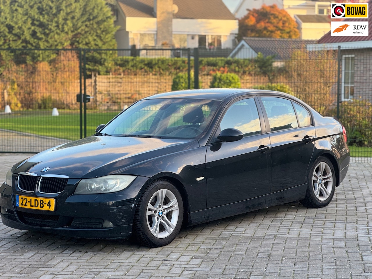 BMW 3-serie - 318i 318i - AutoWereld.nl