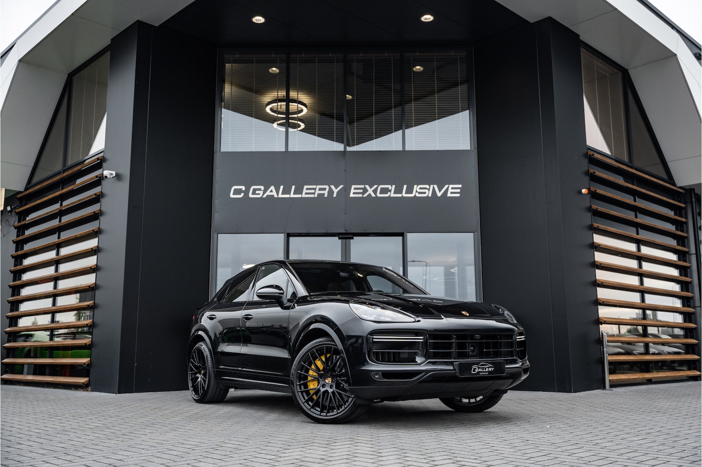 Porsche Cayenne Coupé - 4.0 Turbo S E-Hybrid - Sport Chrono Plus | Keramisch | Panorama | Luchtvering | Bose - AutoWereld.nl