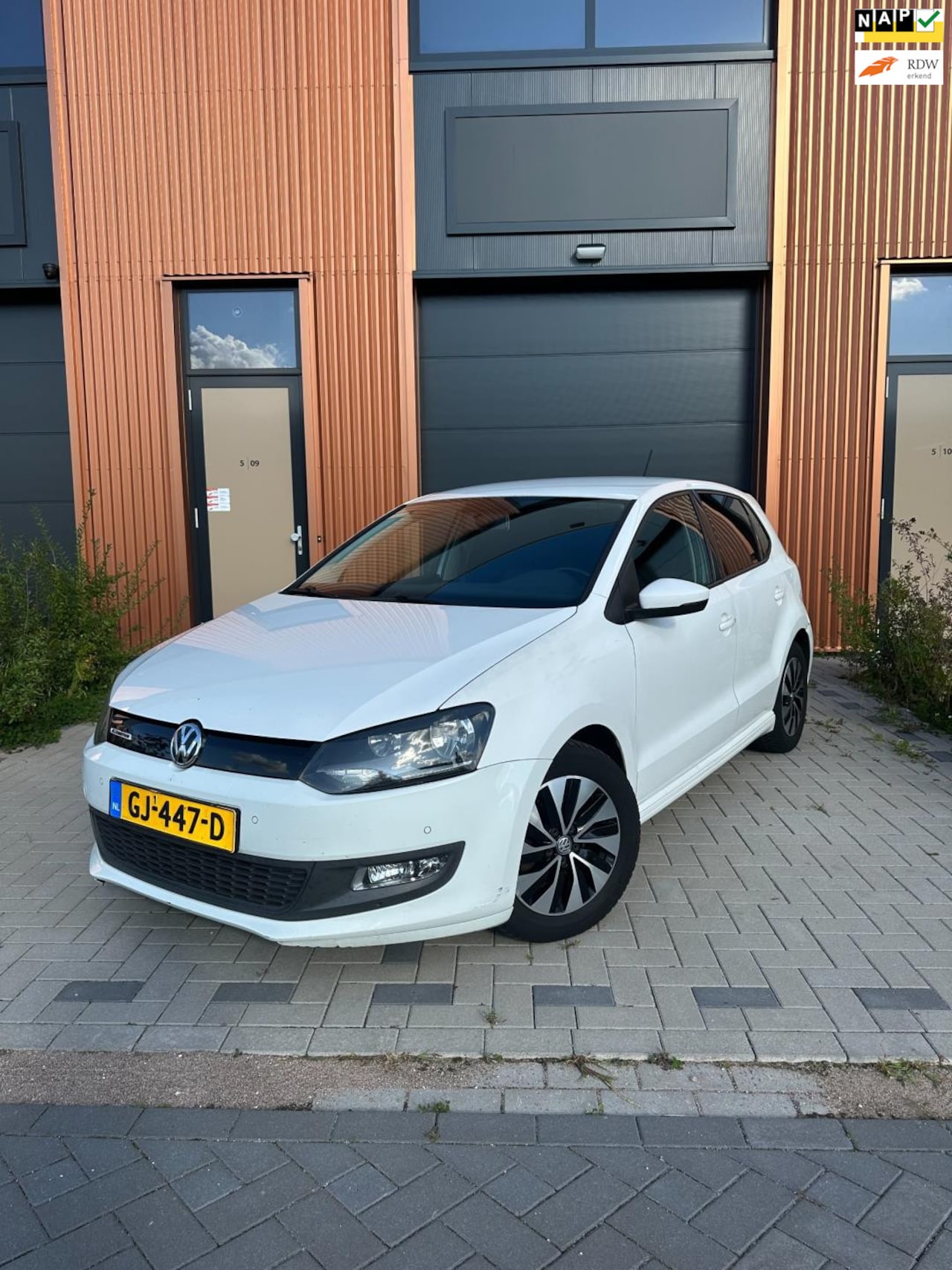 Volkswagen Polo - 1.4 TDI Business Edition - NIEUW APK - AIRCO - ELEK PAKKET - CRUISE - AutoWereld.nl