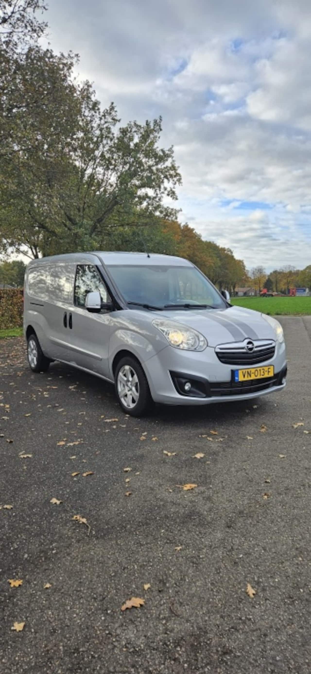 Opel Combo - 1.6 CDTi L2H1 Sport 1.6 CDTi L2H1 Sport - AutoWereld.nl