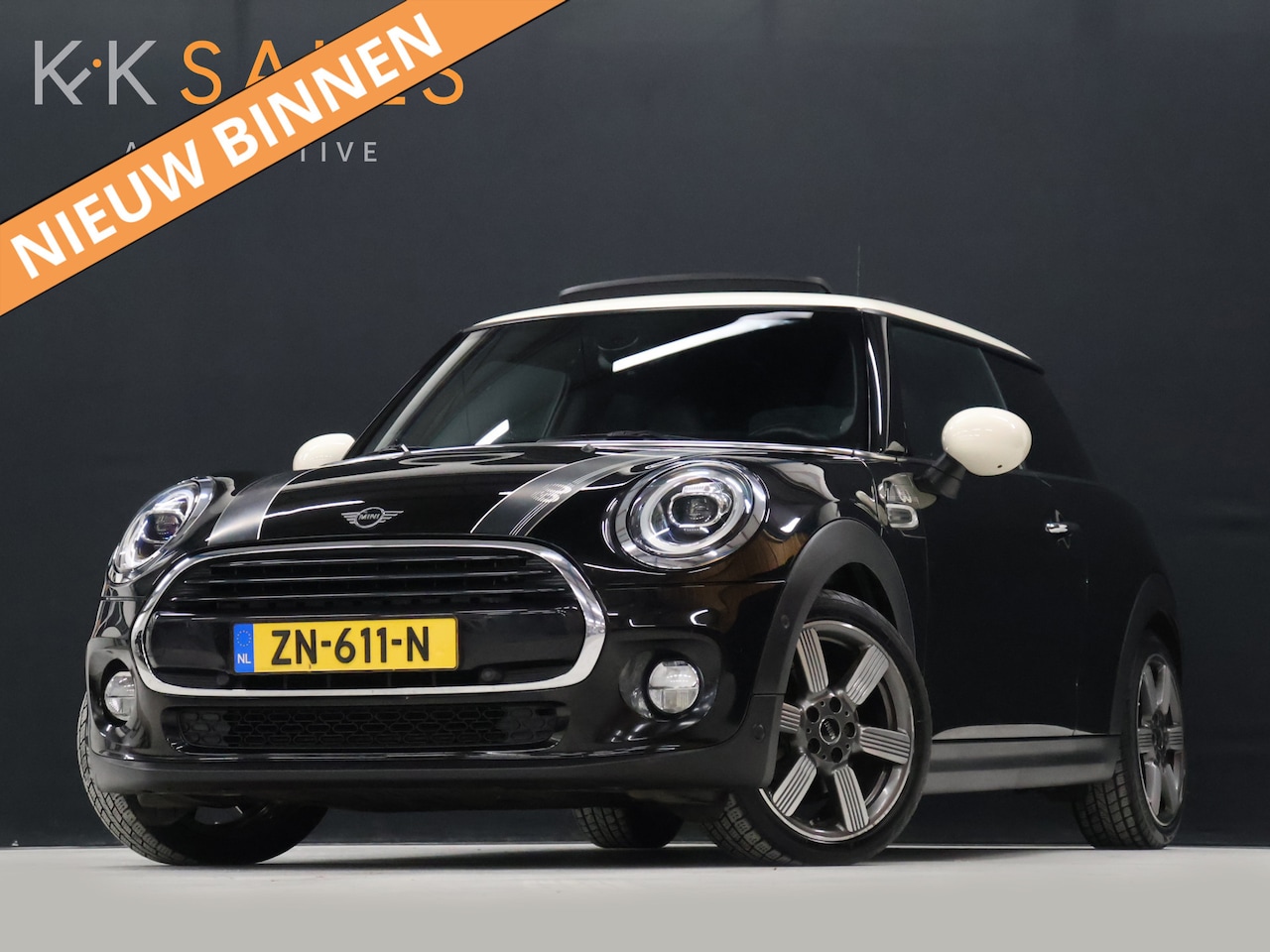 MINI Cooper - Mini 1.5 60 Years Edition JCW [APPLE CARPLAY, HARMAN KARDON, PANORAMA DAK, HEAD UP DISPLAY - AutoWereld.nl