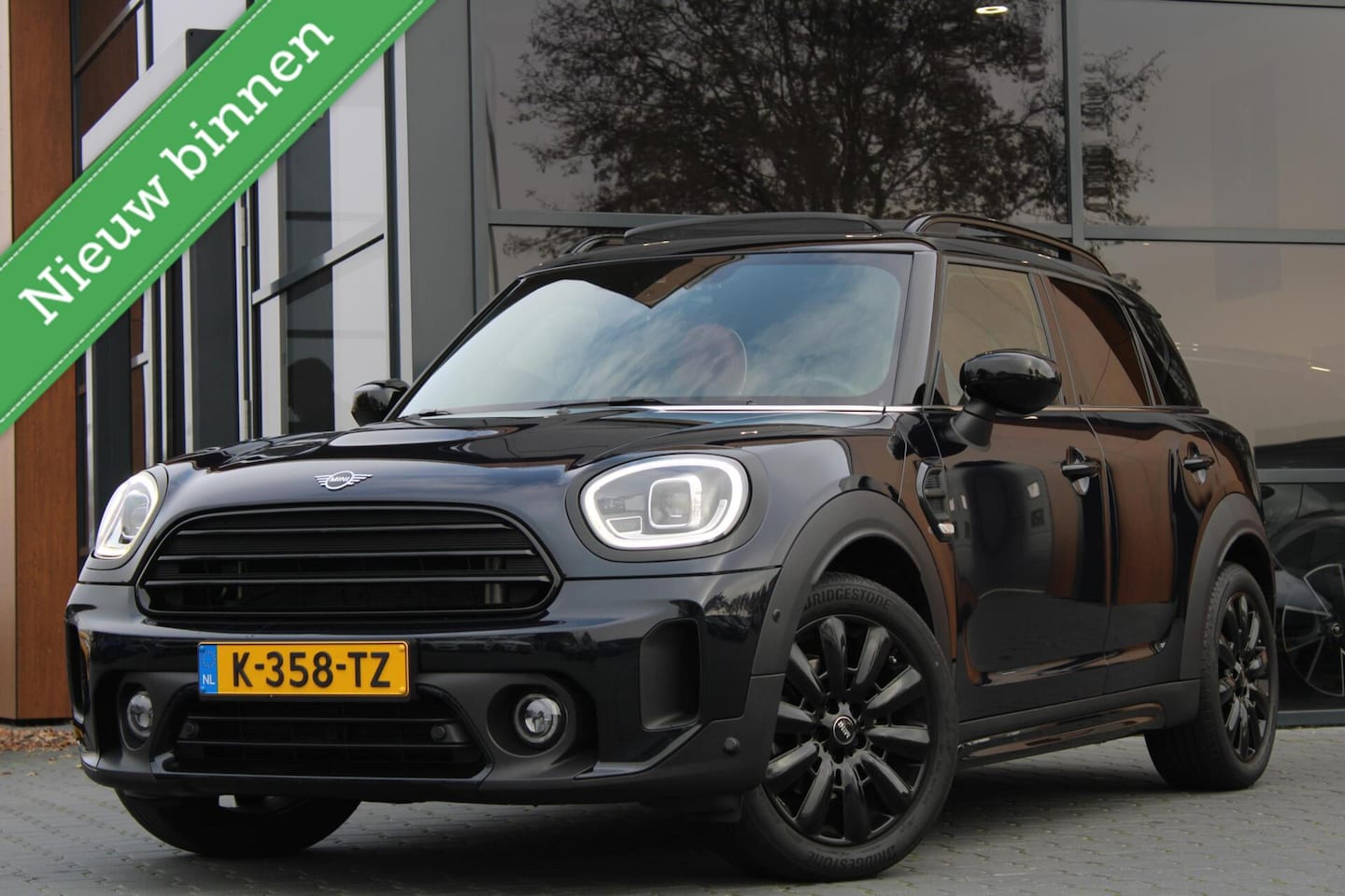 MINI Countryman - 1.5 136Pk Automaat | Leer | schuifdak | H&K - AutoWereld.nl