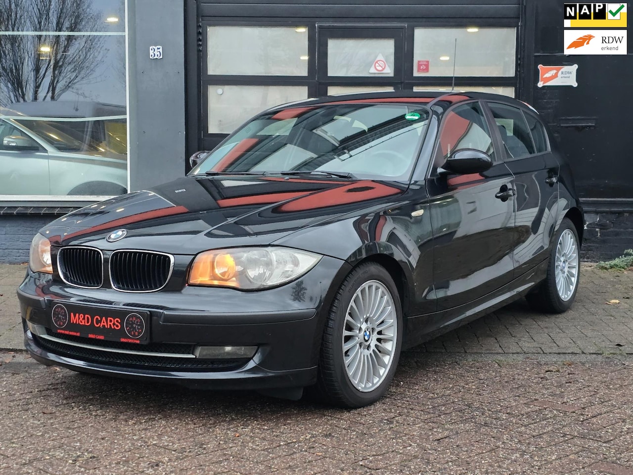 BMW 1-serie - 116i Executive AIRCO/6 BAK/5DEURS/CR CONTROL - AutoWereld.nl