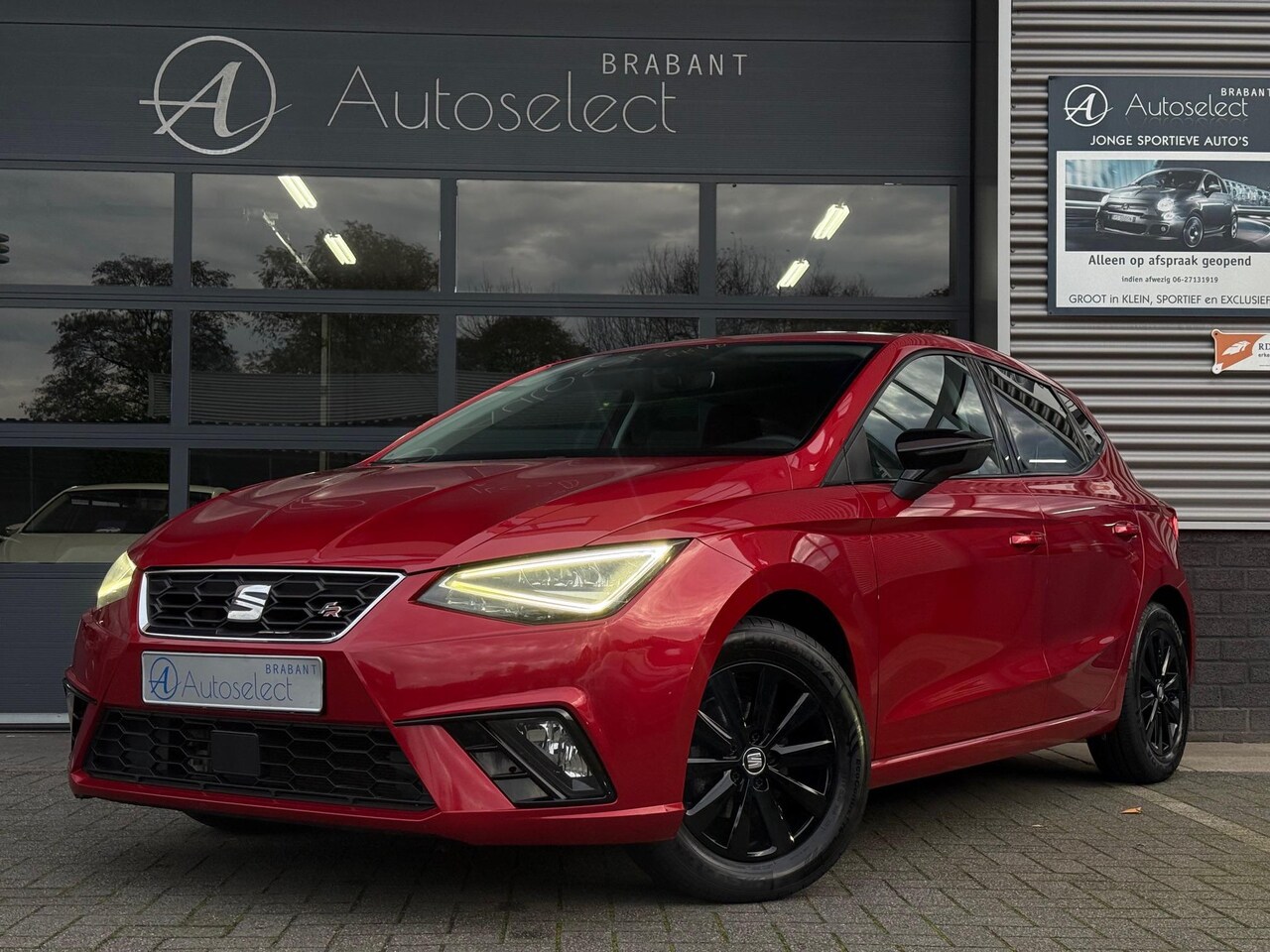 SEAT Ibiza - 1.0 TSI FR Cruise LED CarPlay - AutoWereld.nl