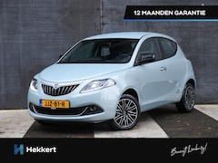 Lancia Y(psilon) - Ypsilon Gold 1.0 Mild-Hybrid 70pk 11.161 KM | DAB | ACHTERUITRIJCAMERA | APPLE-CARPLAY | D