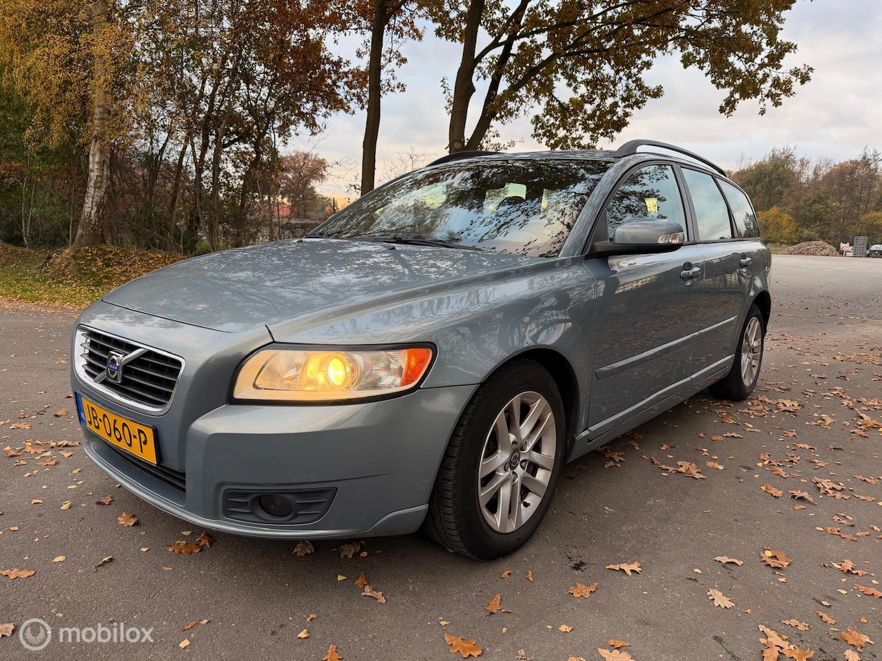 Volvo V50 - 1.8F/stoelverwarming/incusief apk/dealeronderhouden - AutoWereld.nl