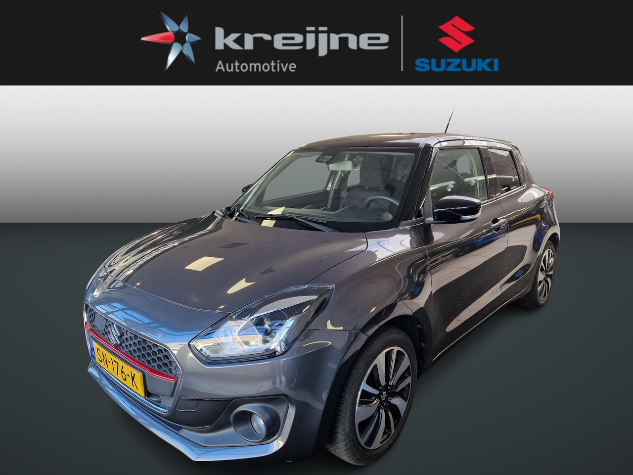 Suzuki Swift - 1.0 Stijl Smart Hybrid | Trekhaak - AutoWereld.nl