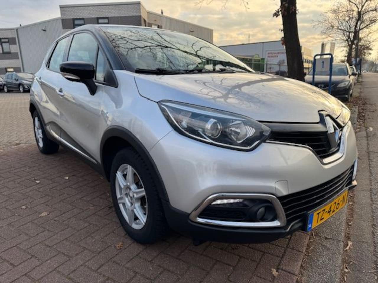 Renault Captur - 0.9 TCe Dynamique 137.000km Airco/ECC,Navigatie,Stoelverwaming - AutoWereld.nl