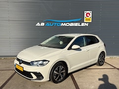 Volkswagen Polo - 1.0 TSI Life CLIMA/ CAMERA/ CARPLAY