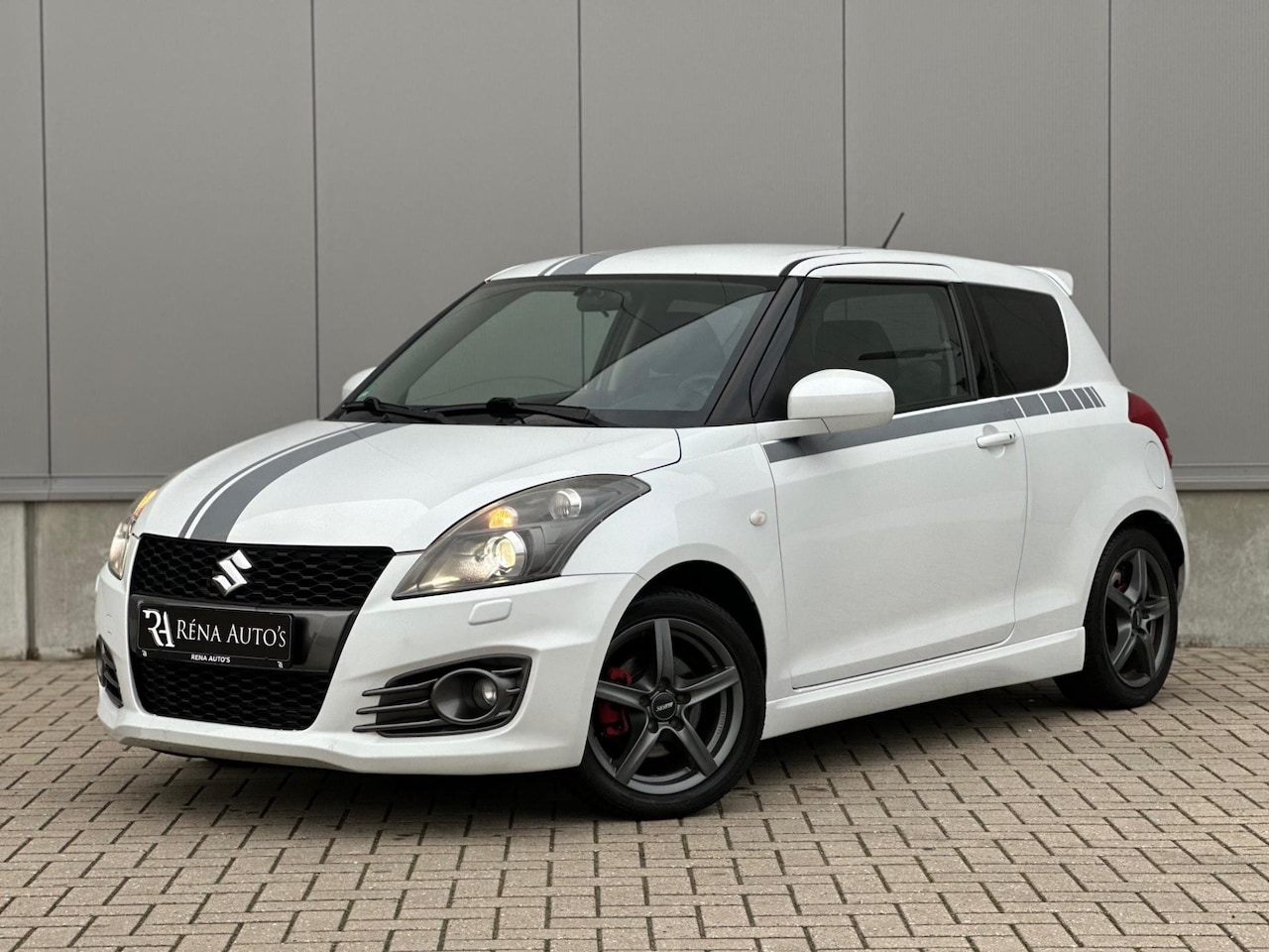 Suzuki Swift - 1.6 Sport | Airco | Cruise | Keyless | Xenon | - AutoWereld.nl