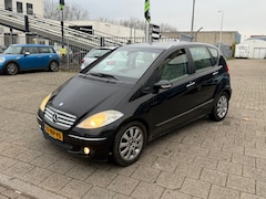 Mercedes-Benz A-klasse - 200 Elegance | Automaat | leder bekleding | achter camera