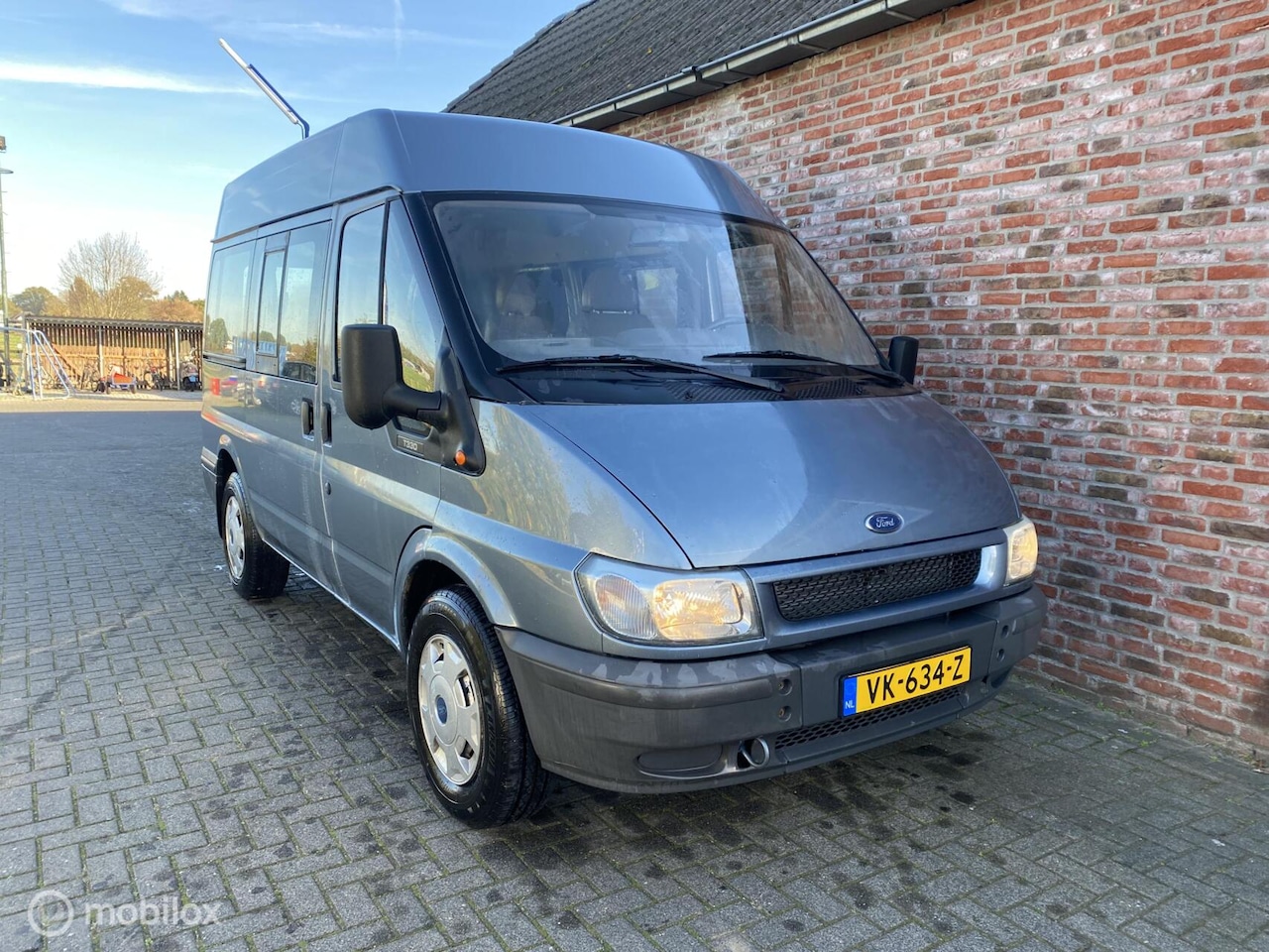 Ford Transit - 330S 2.3-16V 330S 2.3-16V (Met rolstoellift) - AutoWereld.nl