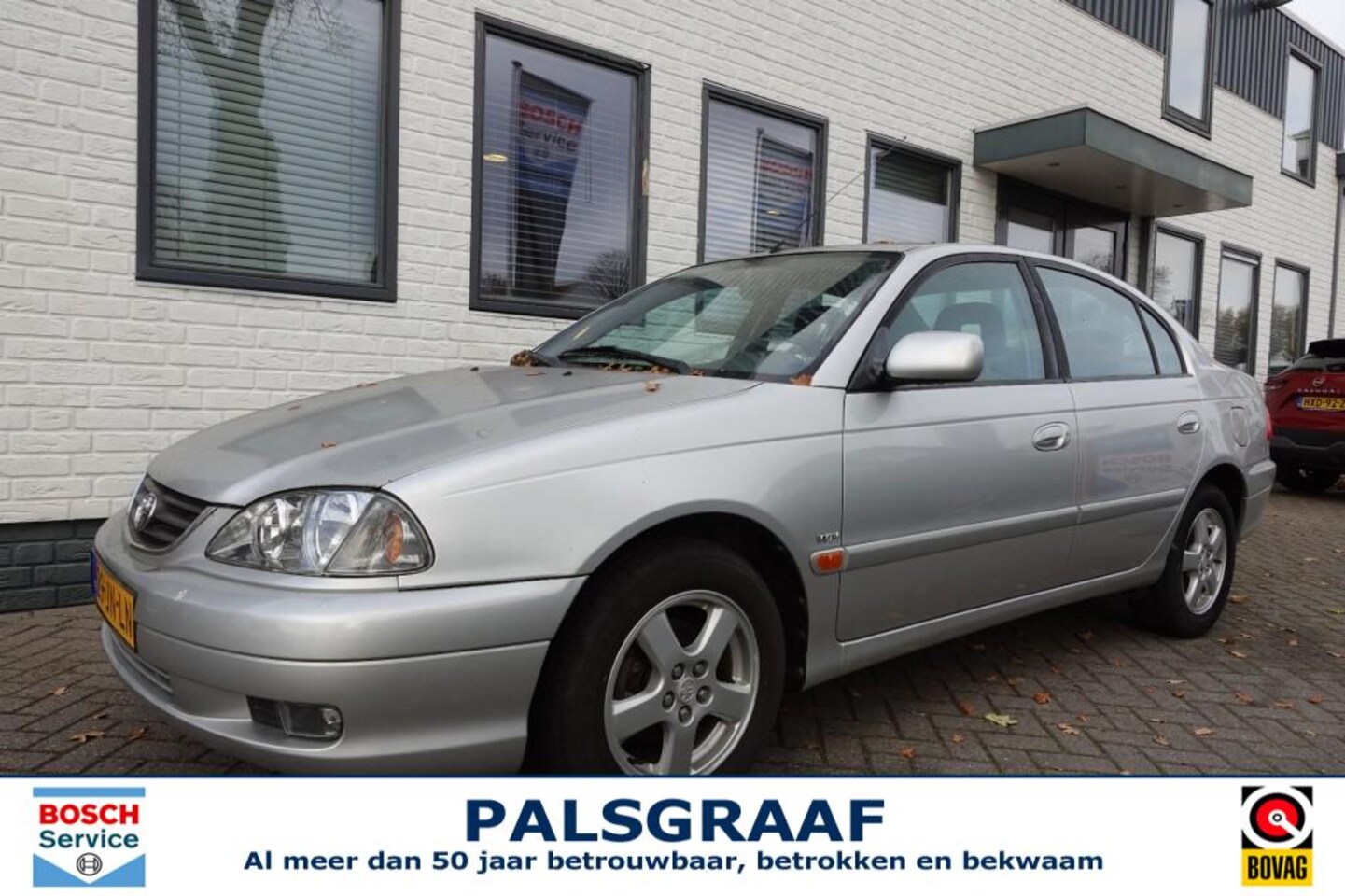 Toyota Avensis - 1.6-16V LINEA LUNA 38000 km ONVERWOESTBAAR !! - AutoWereld.nl