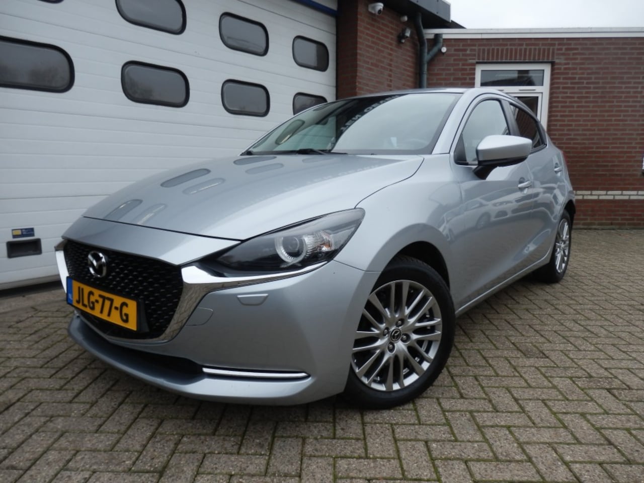 Mazda 2 - 1.5 SKYACT-G LUXURY / automaat / 16 inch alu / Head-up display - AutoWereld.nl