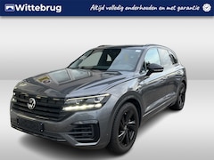 Volkswagen Touareg - 3.0 TSI 4MOTION R / AUTOMAAT/ PANO/ 2X R-LINE/ 462PK/ LUCHTVERING/ LEER/ HEAD-UP DISPLAY/