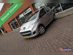 Peugeot 107 - 1.0-12V XS Airco